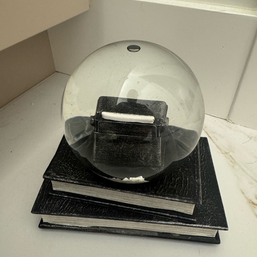 Taylor Swift TTPD Snow Globe - Picture 3 of 3